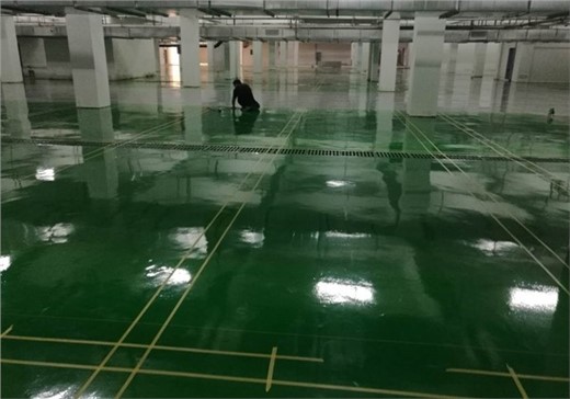 車庫地面鋪什么好？防滑又耐用