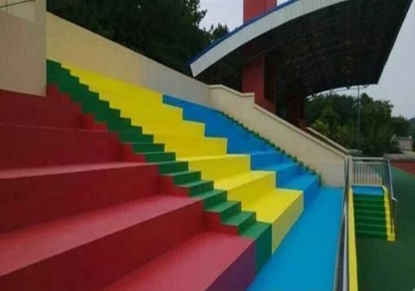 環氧地坪出現“淚痕”怎么辦?