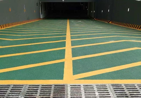無震動止滑車道地面在施工上的要求